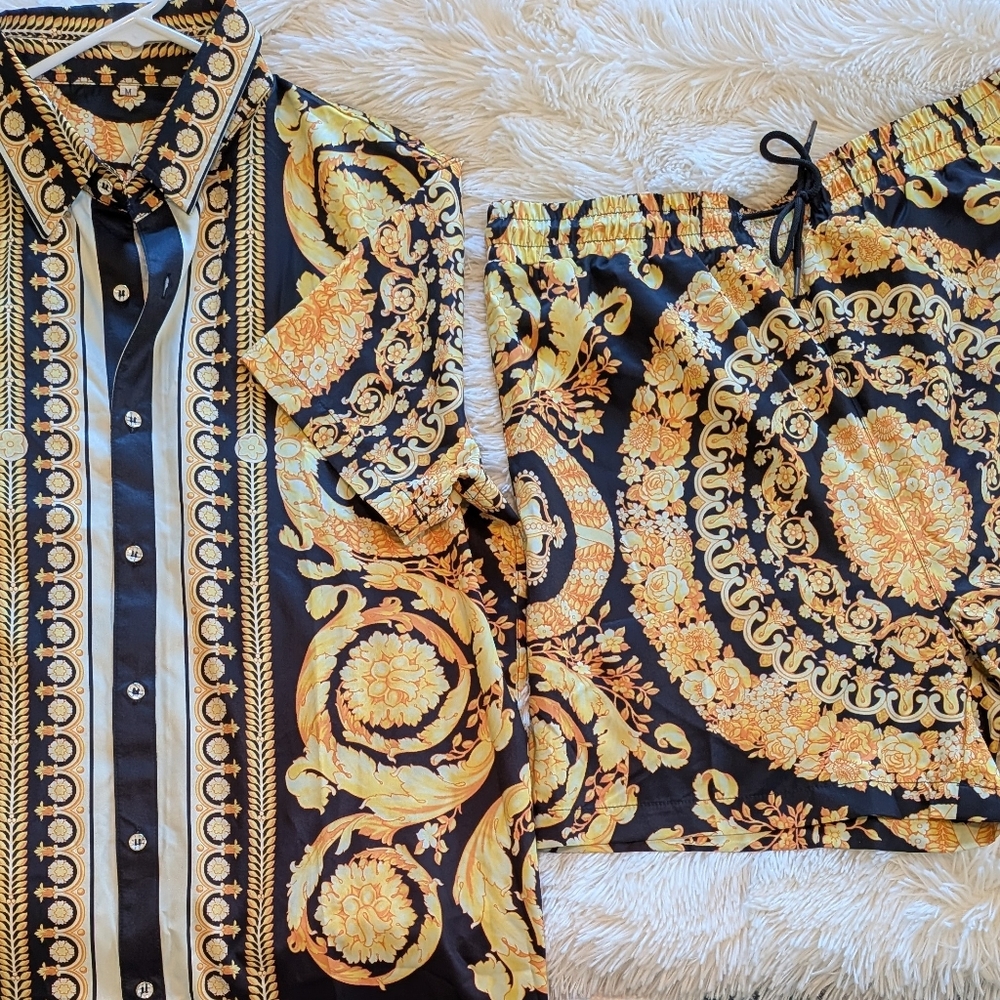 Black & Gold Baroque Print Short Sleeve Button-Up Shirt & Shorts Set- Men M